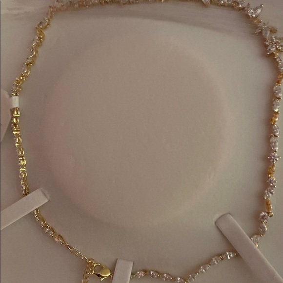 Atelier Swarovski Jewelry - NWT ATELIER SWAROVSKI BOTANICAL NECKLACE WHITE, GOLD TONE PLATED